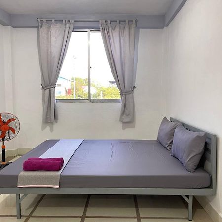 Sevenstars Hostel Sihanoukville Exterior photo