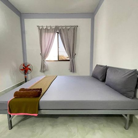 Sevenstars Hostel Sihanoukville Exterior photo