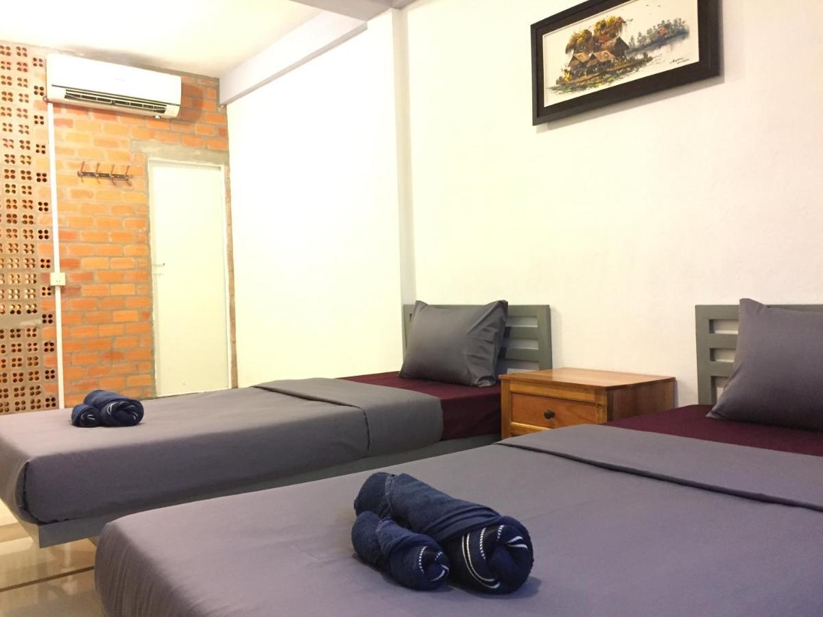 Sevenstars Hostel Sihanoukville Exterior photo