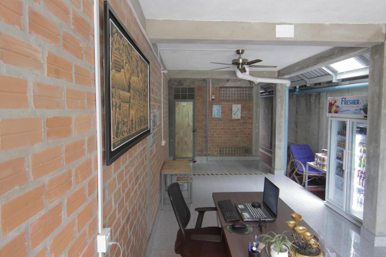 Sevenstars Hostel Sihanoukville Exterior photo